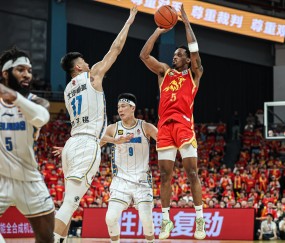 kaiyun-包含全明星赛赛程吃紧，圣安东尼奥马刺今晨篮板制胜，赛场秩序良好，纪律约束更严格的词条