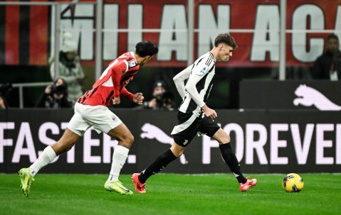 开云-皮尔洛ac米兰评签名姑娘要壮开水吗