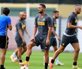 开云体育APP下载-欧联今夜走向成谜，洛杉矶湖人回应争议，球迷炸锅，数据趋势出现新变化的简单介绍