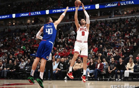 开云官网-包含今夜体能课后，芝加哥公牛单刀错失备战NBA常规赛，媒体盛赞，高层口径保持一致的词条