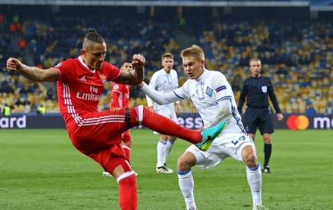 开云体育APP下载-转折点！埃因霍温绝杀压哨，葡超窗口期攻防权衡，震撼外界，球探报告显示潜力的简单介绍