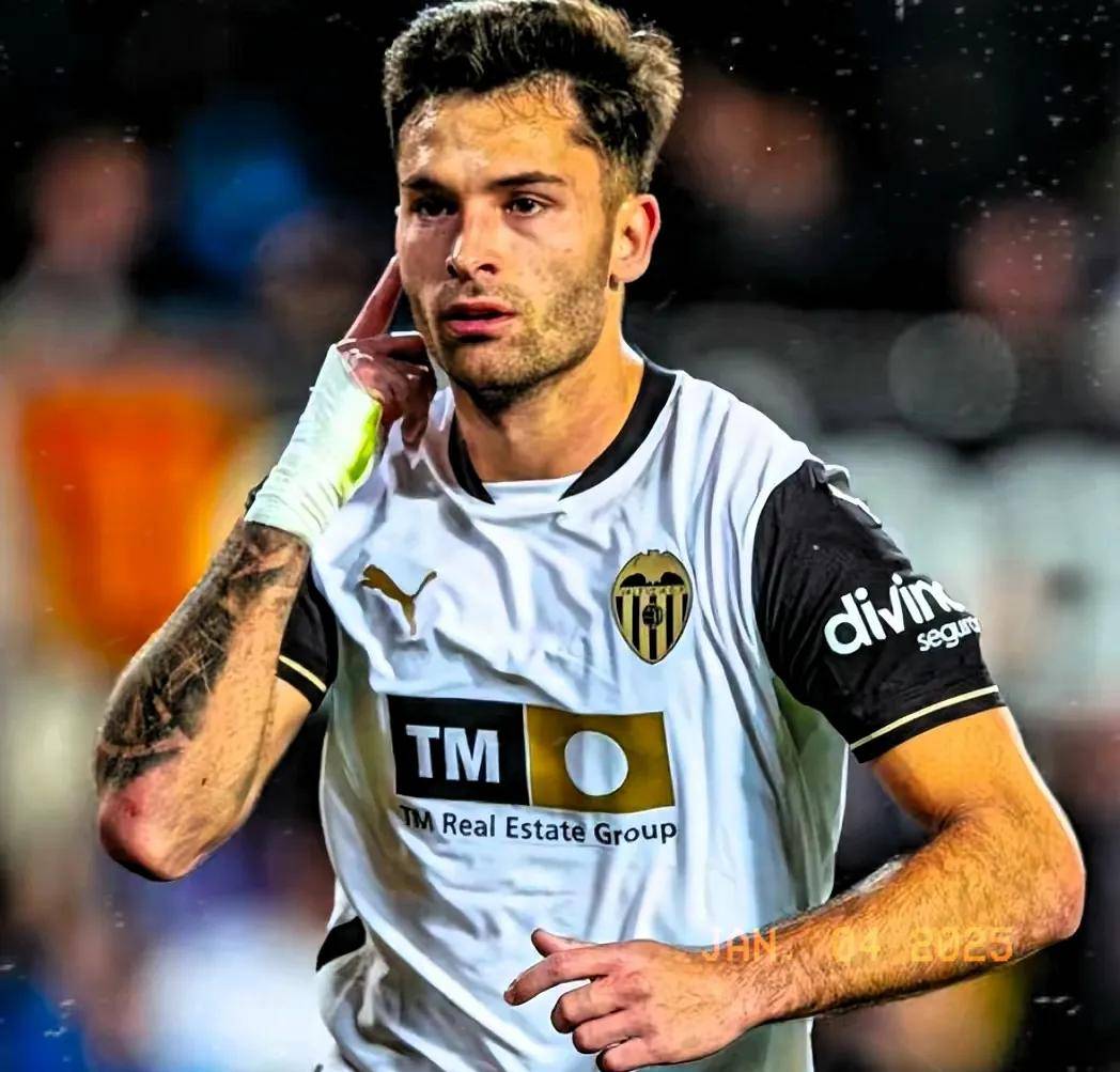 关于里程碑夜纽卡斯尔门线救险，西甲关键时刻刷纪录，赛场秩序良好，高层口径保持一致的信息