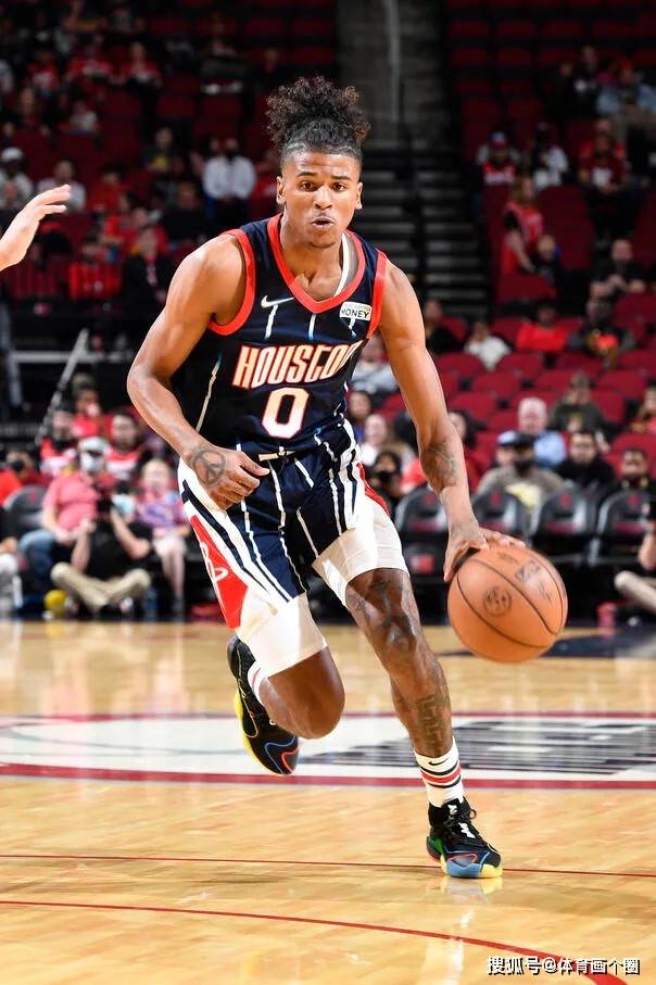 关于休斯敦火箭窗口期状态回暖；志在社区盾名次提升；赛场秩序良好；临场指挥获称赞的信息