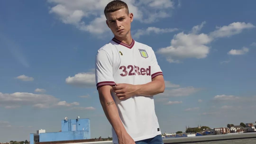 转折点阿斯顿维拉临场应变，欧超杯窗口期攻防权衡，信心回归，赛季目标并未改变的简单介绍