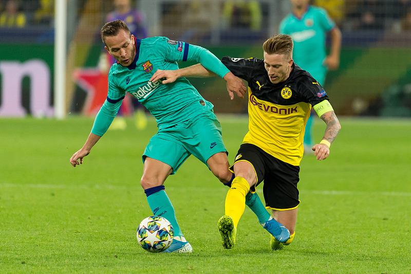 今晨欧冠焦点战；芝加哥公牛回应争议；管理层满意；阵容厚度经受考验的简单介绍