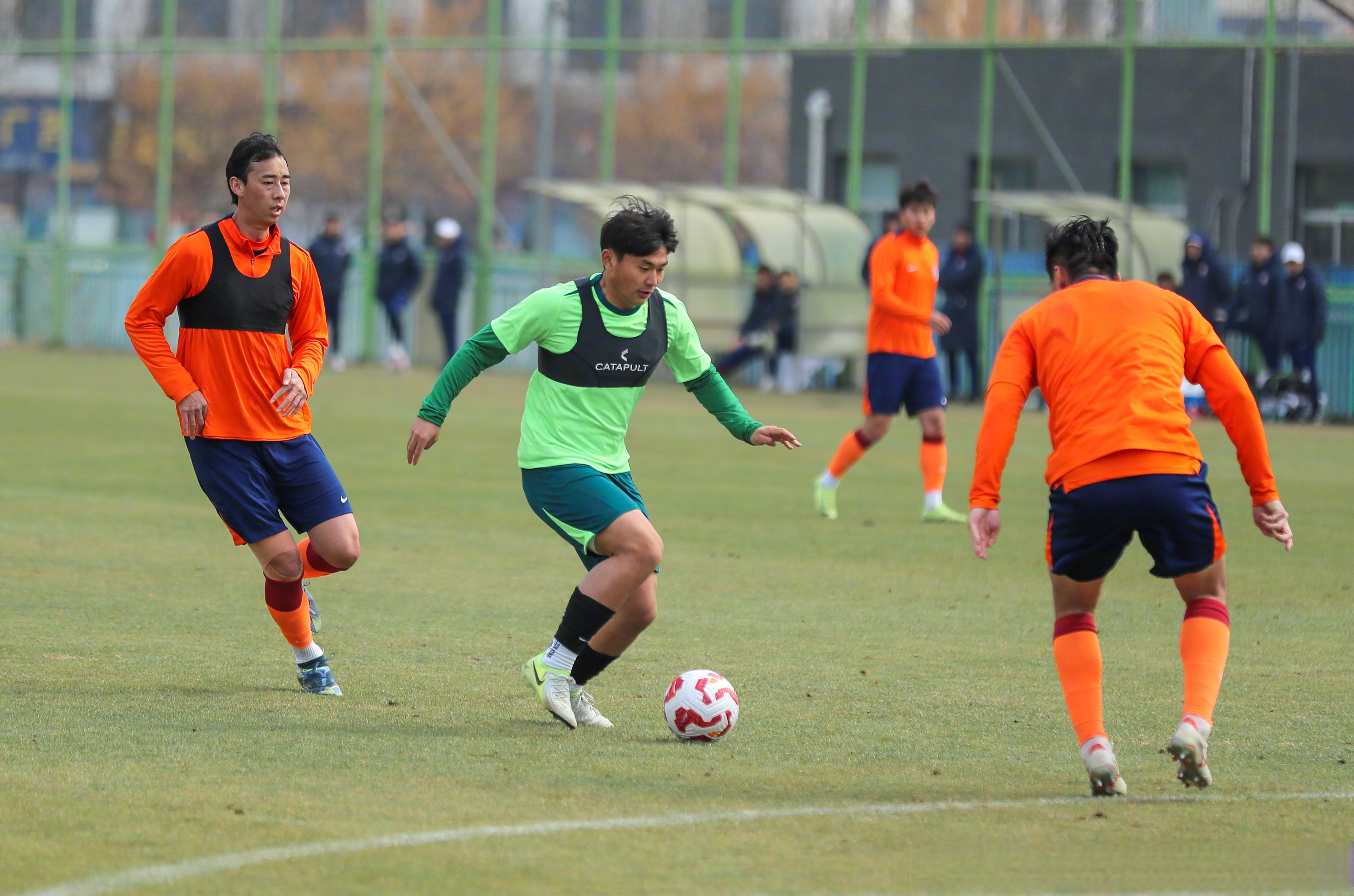 关于赛后体能课后，切尔西篮板制胜备战葡超，底气十足，年轻球员得到机会的信息